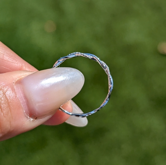 14K White Gold Dainty Twist Diamond Band Ring - Picture 5 of 9